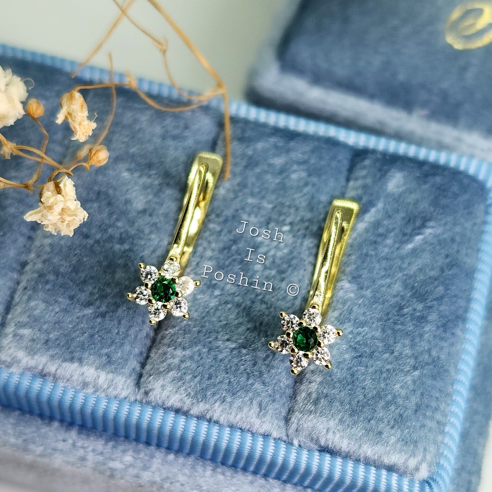 flower shape latch back emerald diamond earrings in sterling silver